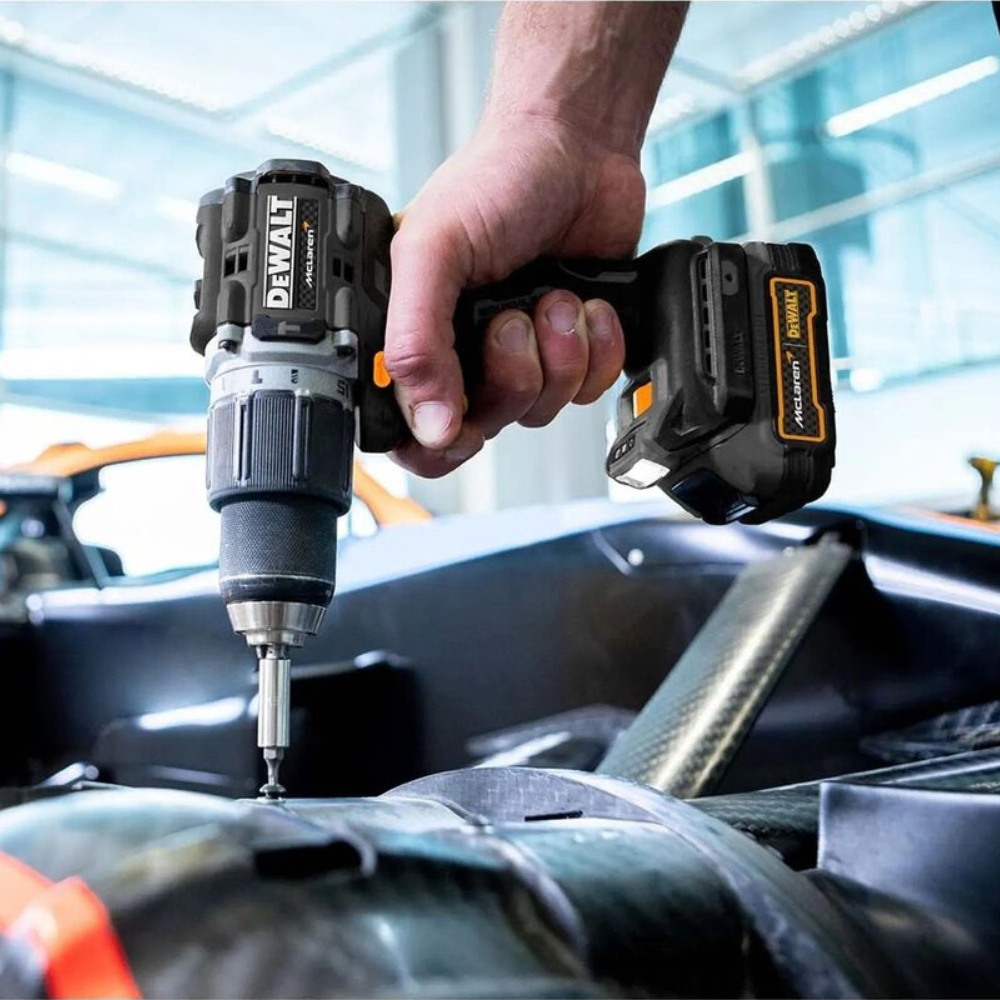 DeWalt McLaren F1 aku udarna bušilica 18V 90Nm 2x1,7Ah Powerstack - Slika 7