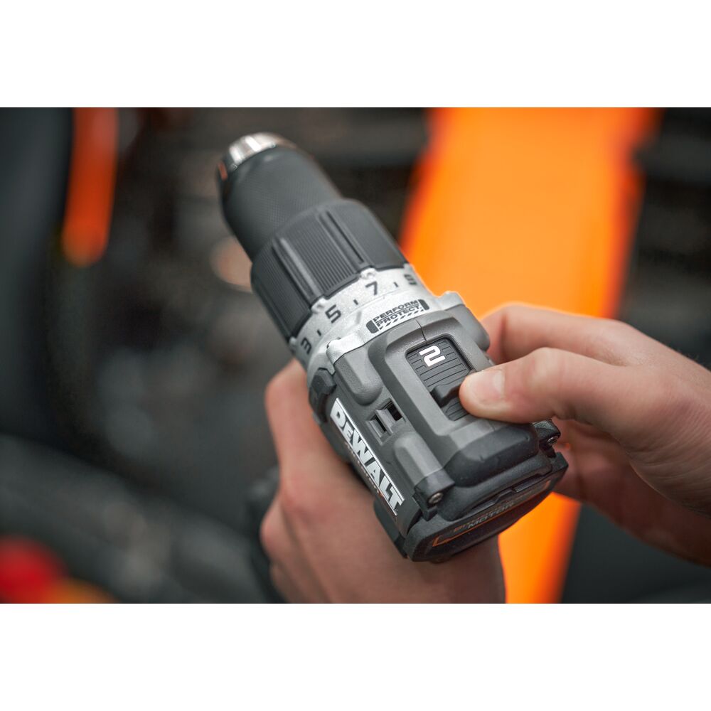 DeWalt aku set udarna bušilica i odvijač DCK200MM2T McLaren 2x4,0Ah - Slika 5