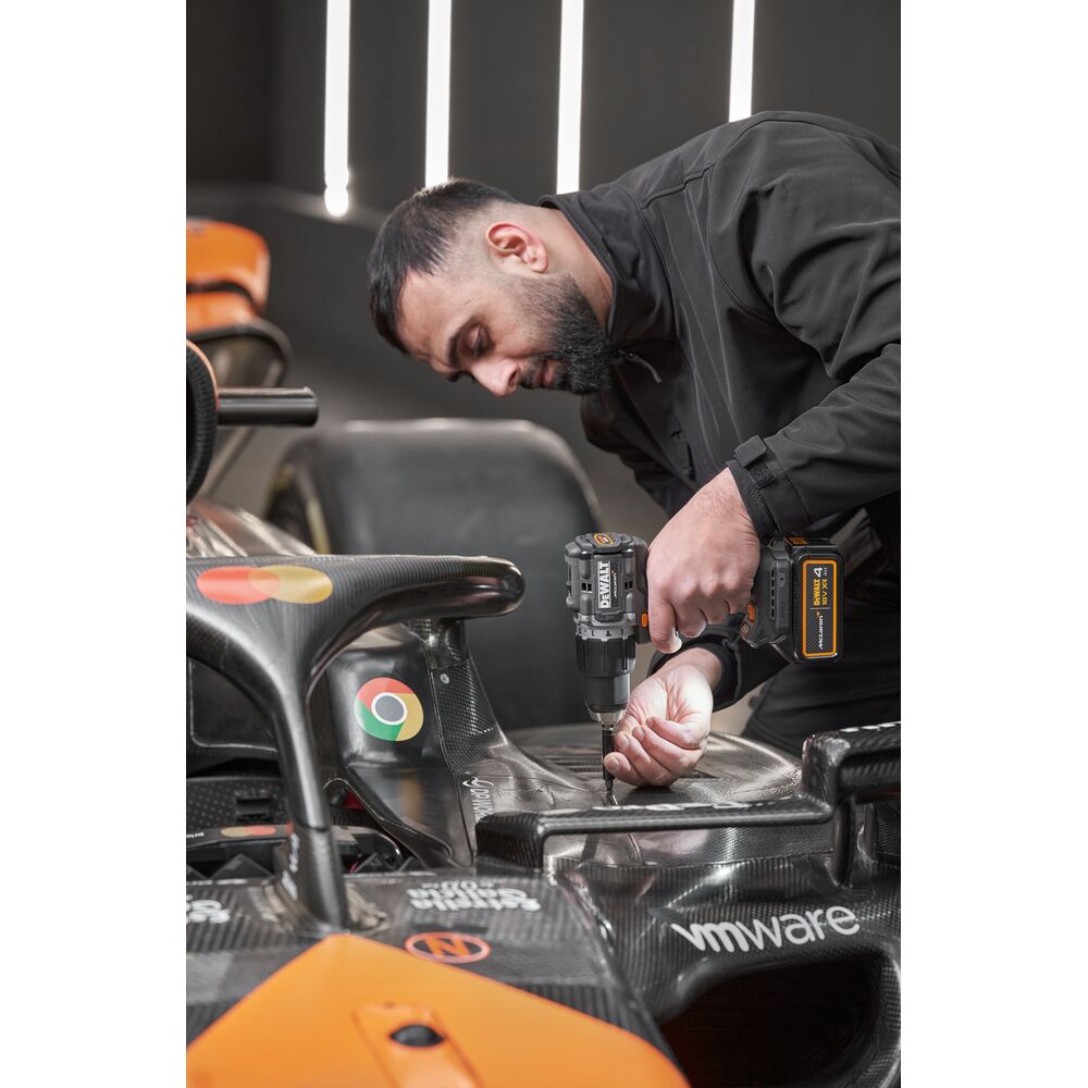DeWalt aku udarna bušilica DCD85MM2T McLaren 90Nm 2x4,0Ah - Slika 14