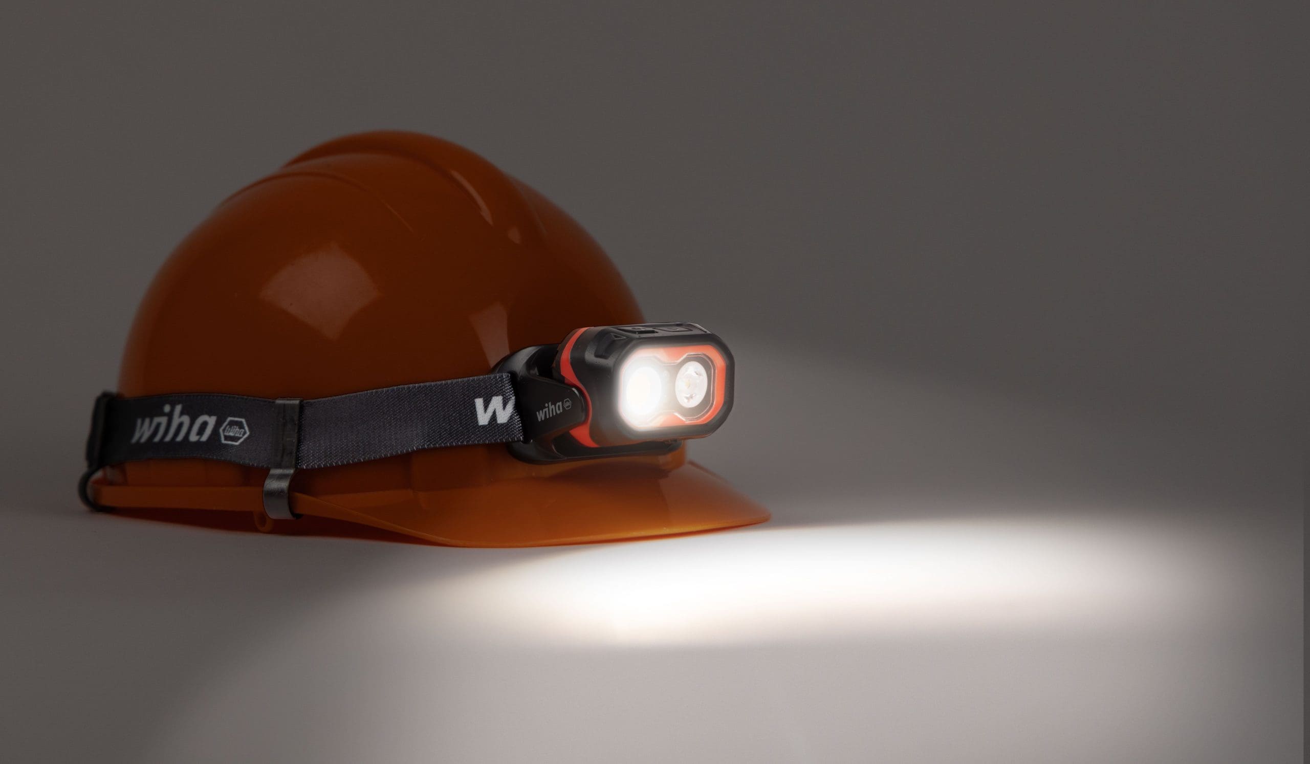 Wiha naglavna lampa 500lm, senzor pokreta 45700 - Slika 5