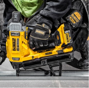 DeWalt aku čavlerica za beton DCN890P2 18V 2x5,0Ah 13-57mm