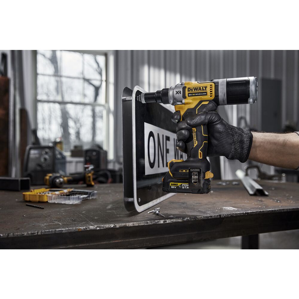 DeWalt aku kliješta za blok zakovice DCF414NT 18V 20KN 6,4mm - Slika 4