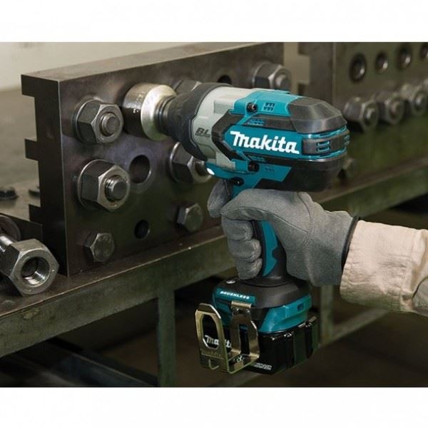 Makita aku udarni odvijač DTW1001RTJ 1050Nm 2x5,0Ah - Slika 2